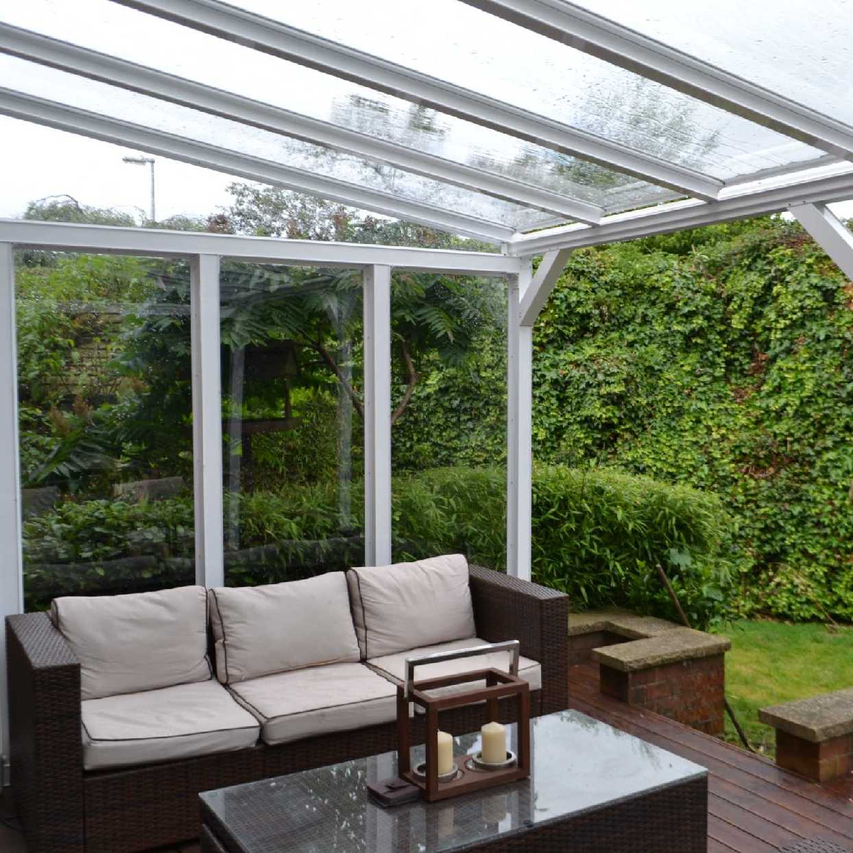 Great selection of Omega Smart Lean-To Canopy, White with 16mm Polycarbonate Glazing - 11.2m (W) x 4.5m (P), (5) Supporting Posts
