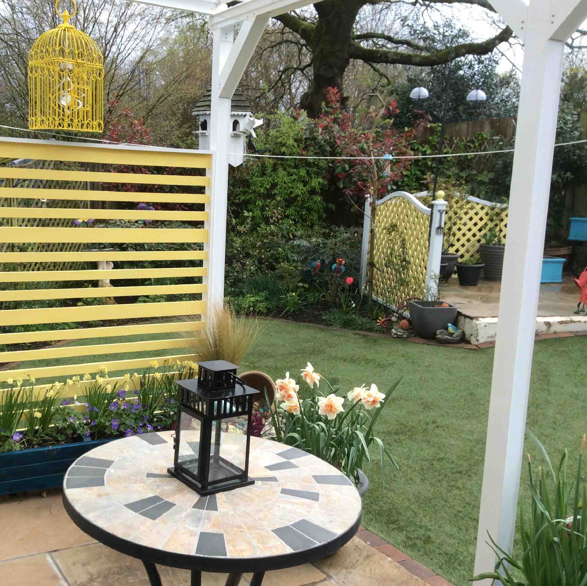Omega Verandah White with 6mm Glass Clear Plate Polycarbonate Glazing - 2.8m (W) x 3.0m (P), (2) Supporting Posts from Omega Build