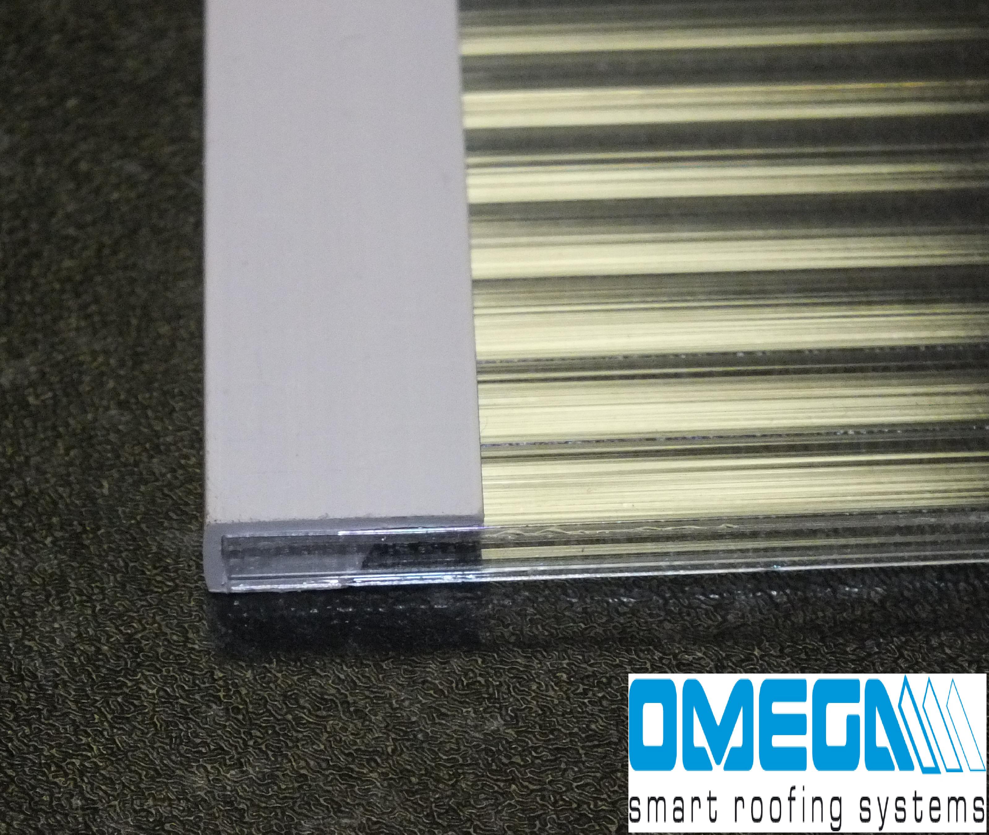 Buy SPECIAL OFFER bundle 10 Pack, 4mm  Polycarbonate Sheet Clear Twin Wall, 610mm wide x 1220mm long, with 20 sheet strengtheners online today