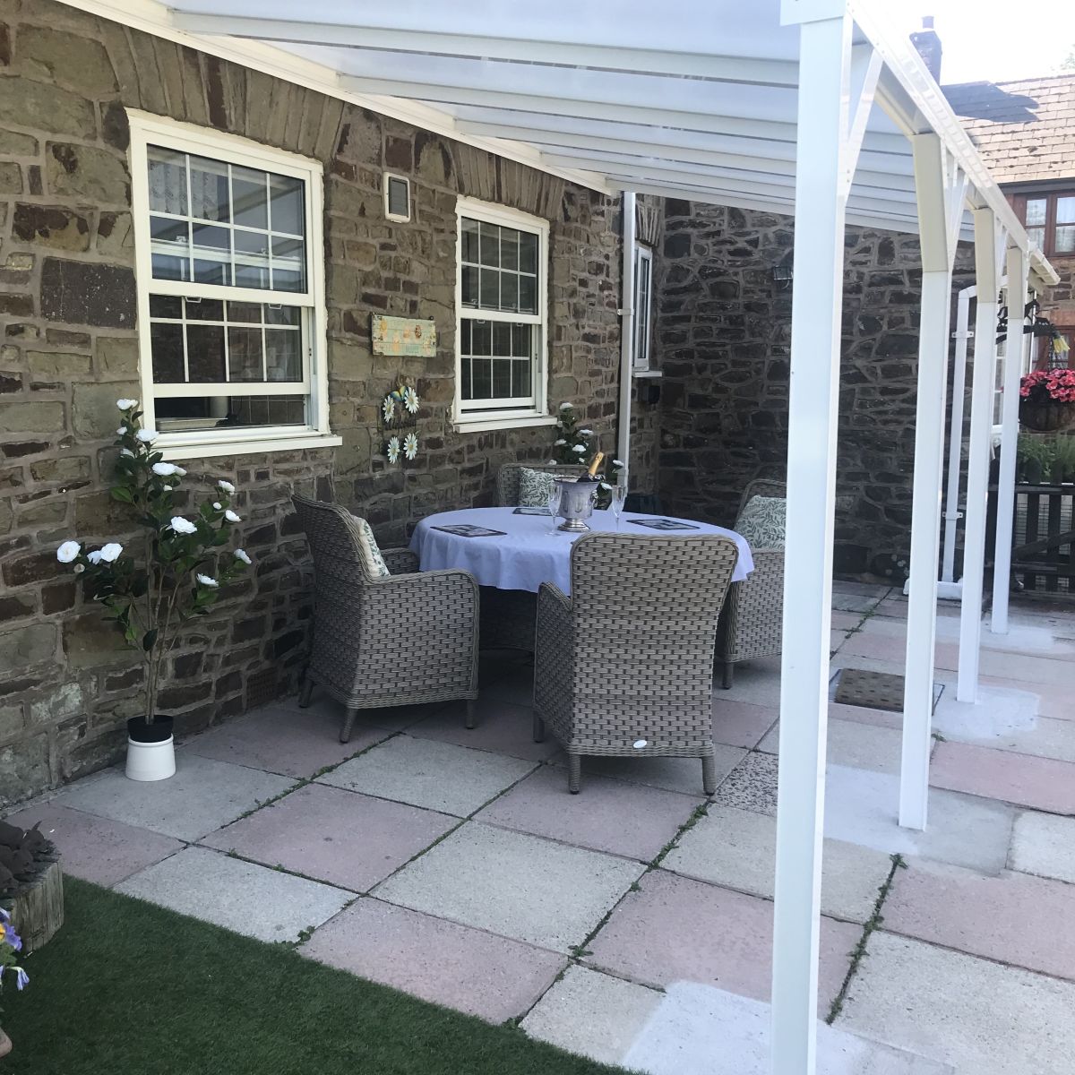Creating the Perfect Space for Outdoor Living with the Omega Smart Canopy Plus16